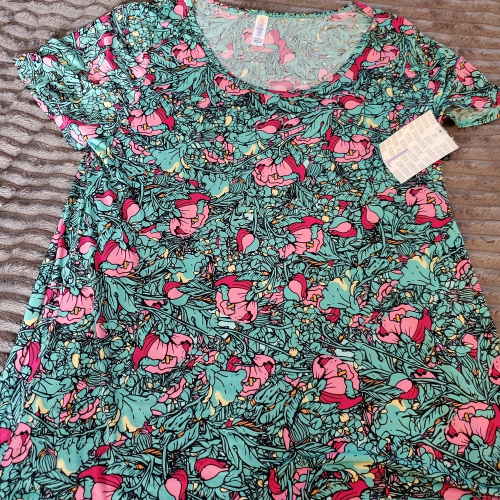 Lularoe classic t